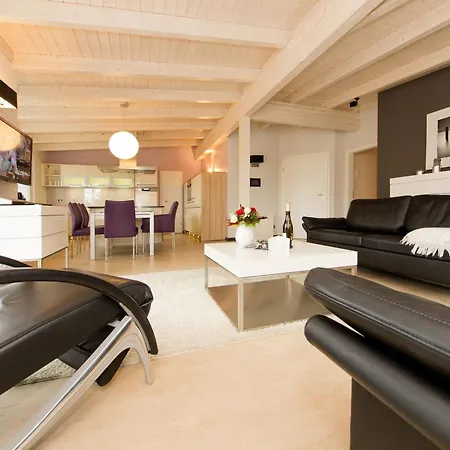 Duenendomizil App 10 Penthouse 아파트 제바트헤링스도르프